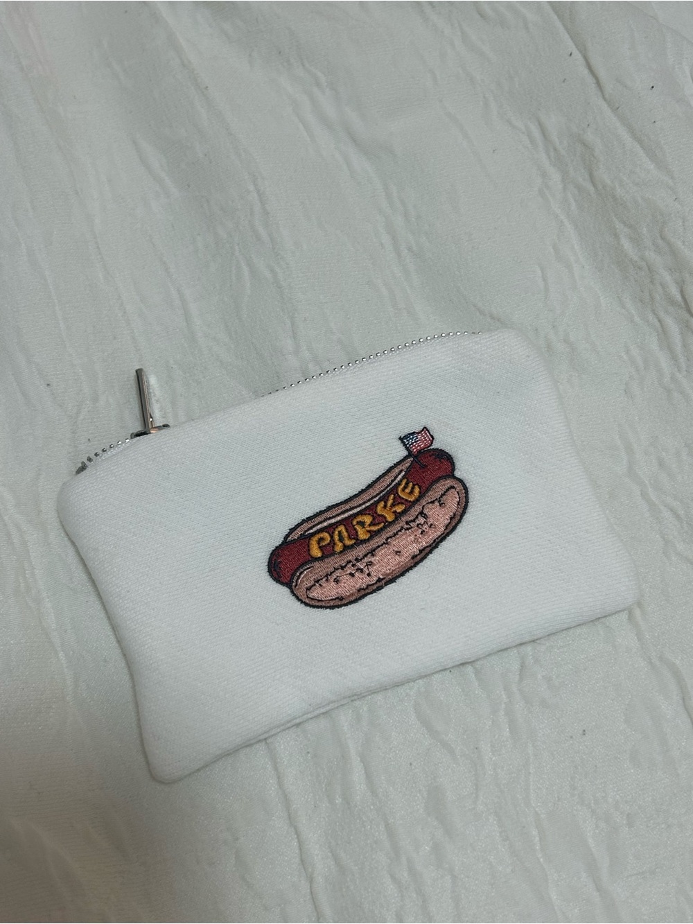 PARKE never used White Pouch with Hot Dog Patch - Picture 4 of 4